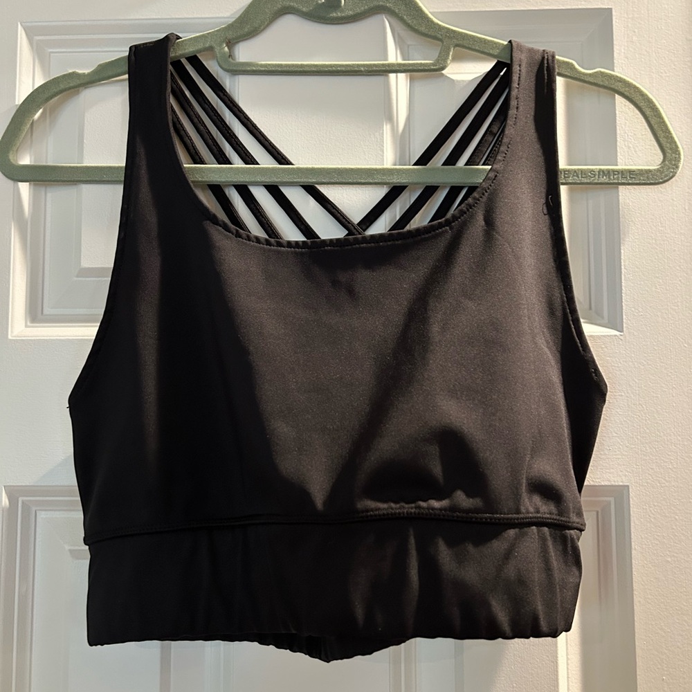 Threads 4 Thought - Women’s Strappy Sports Bra in Black (L)